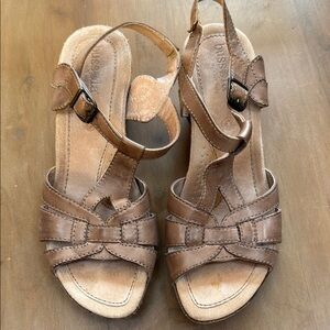 Bussola Wedge Sandals 39